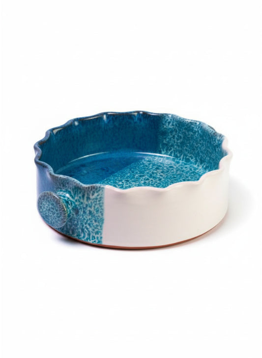 Round Pottery Baking & Serving Dish – Ocean Blue Reactive Glaze with Scalloped Rim